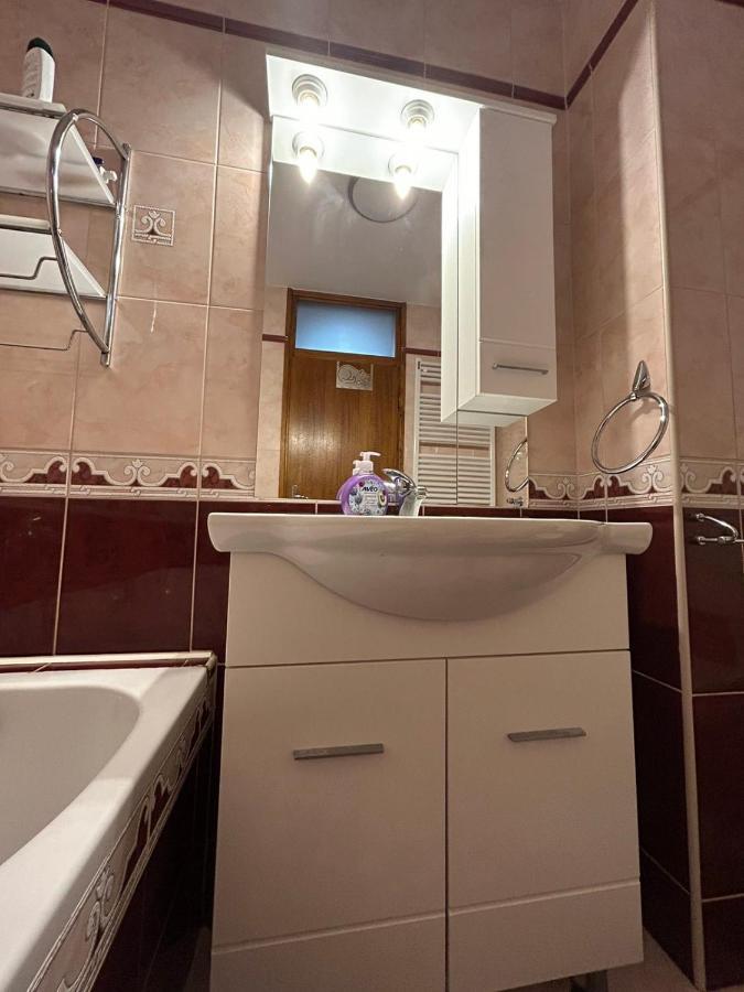 Apartman Jagoda วาราชดีน ภายนอก รูปภาพ
